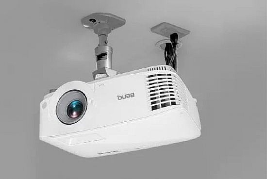 ����  BenQ MX560