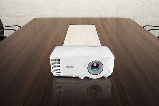 ����  BenQ MX560
