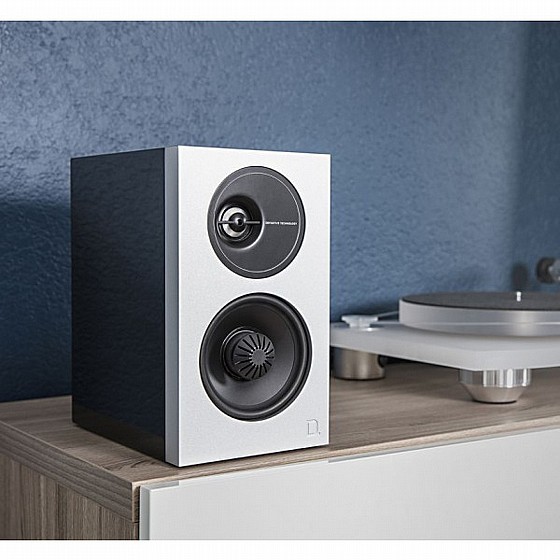 ��� ������� ������ Definitive Technology DEMAND SERIES D7