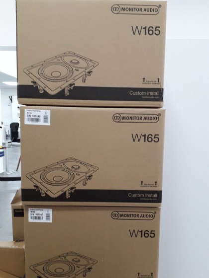 רמקול שקוע מלבן  MONITOR AUDIO W165 מתצוגה
